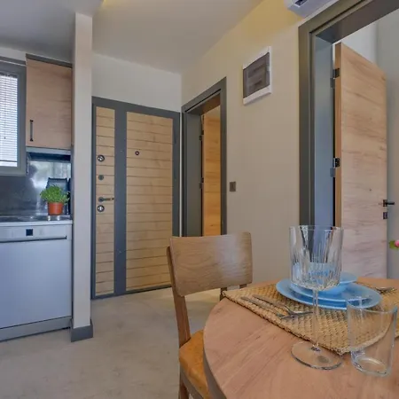 Kalender Suits * فتحية