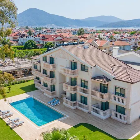 Kalender Suits فتحية